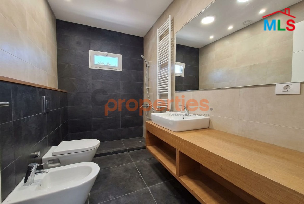 Apartment For Sale In Achrafieh – CPBMH12
