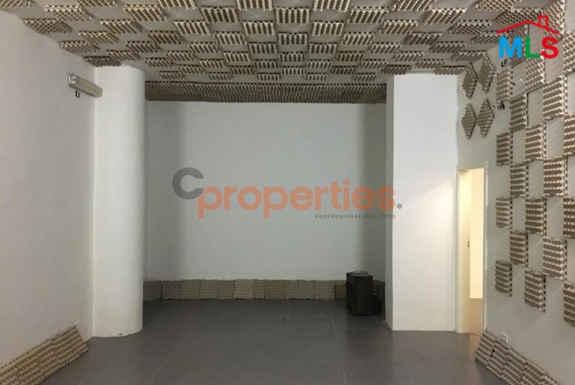 Warehouse for Sale in Zalka – CPFY222