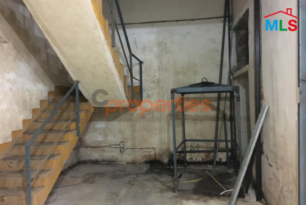Warehouse for Sale in Zalka – CPFY222