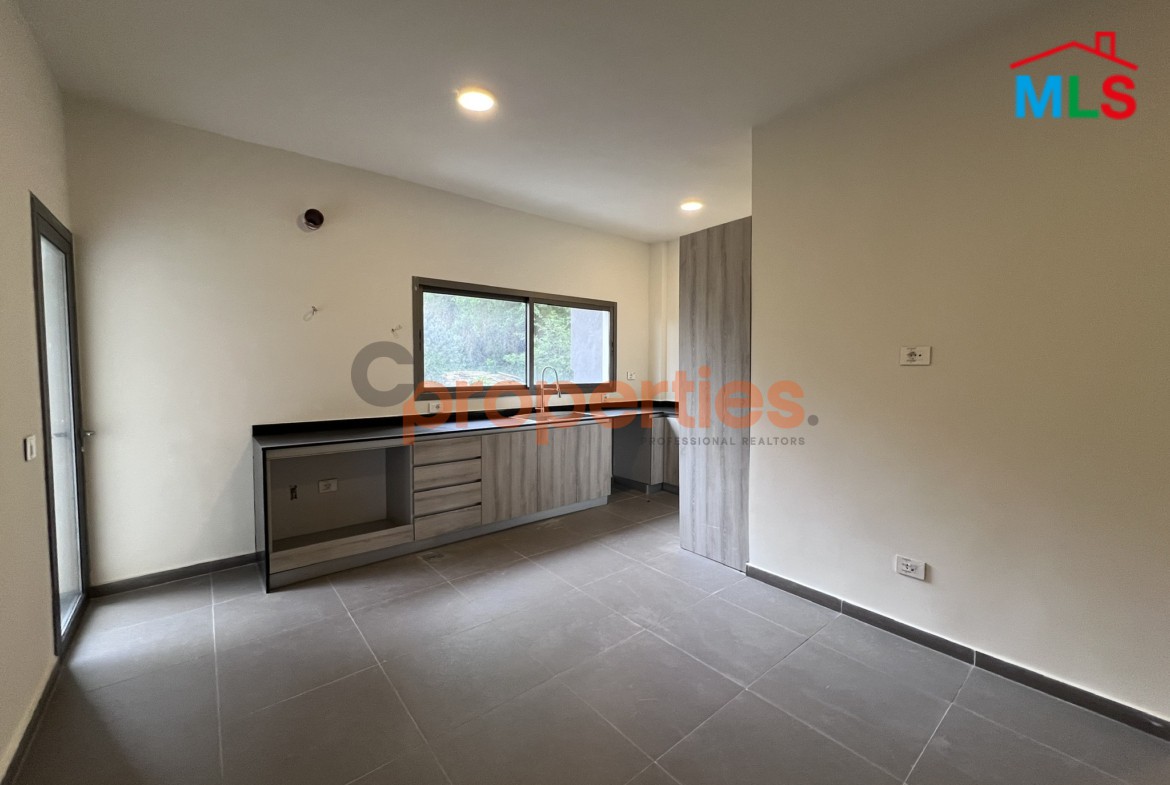 Luxurious & Spacious Apartment For Sale In Beit Mery | CPCC156