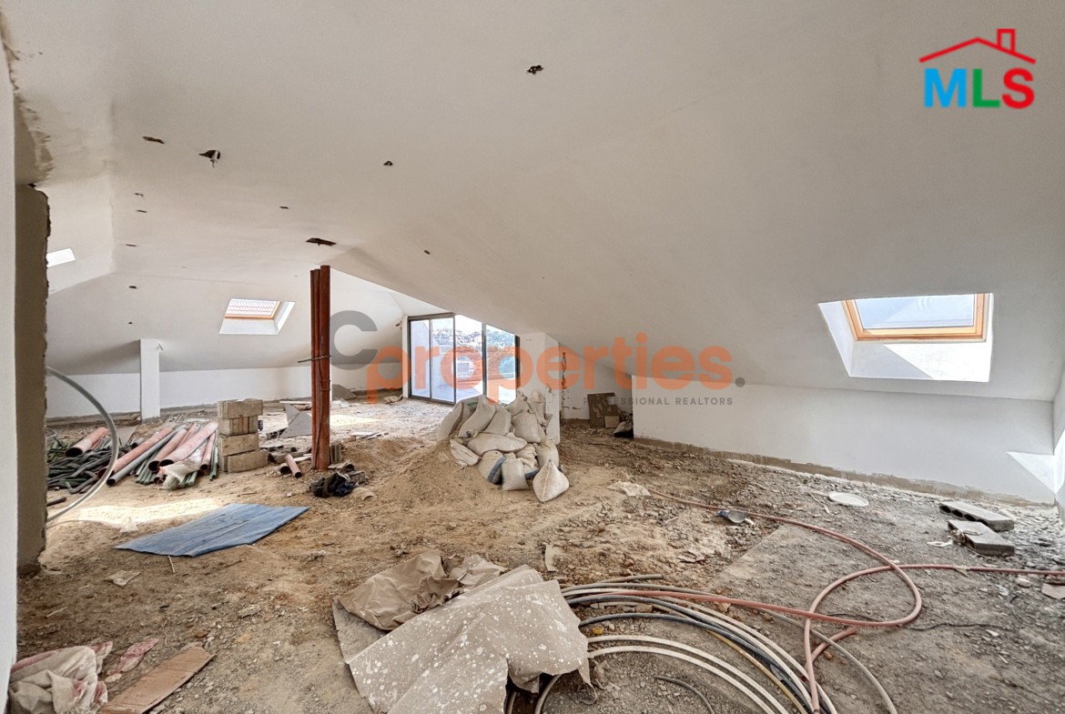 Duplex for sale in Bsalim with terrace & panoramic view | PAYMENT FACILITIES – CPRA135