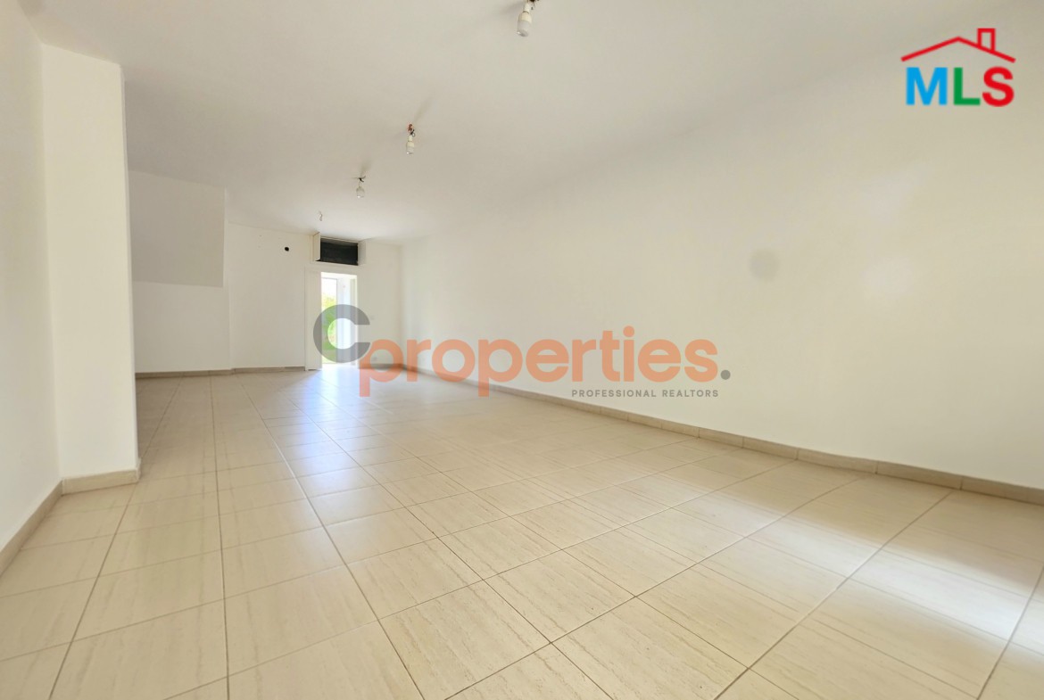 Shop for sale in Jbeil – CPJMH40
