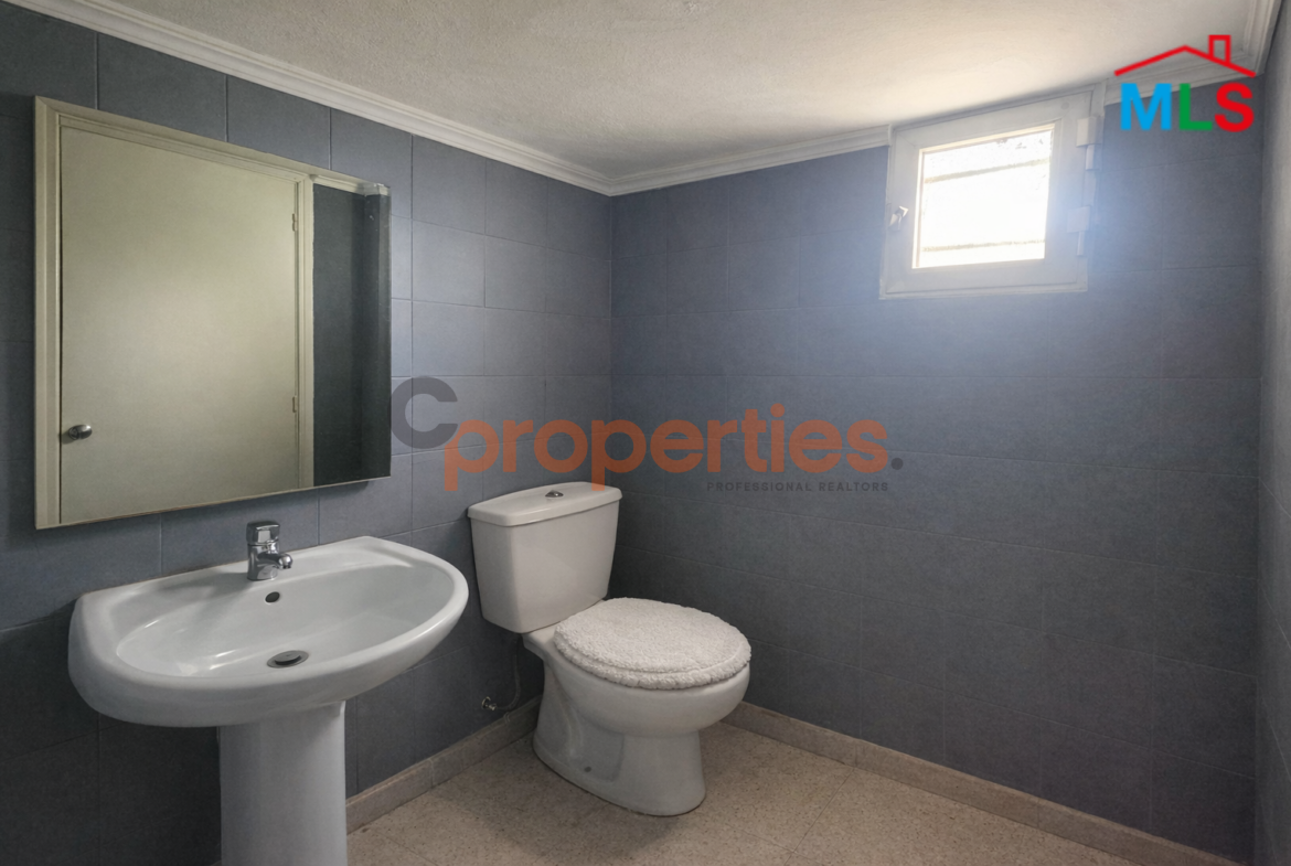 Shop for sale in Jbeil – CPJMH40