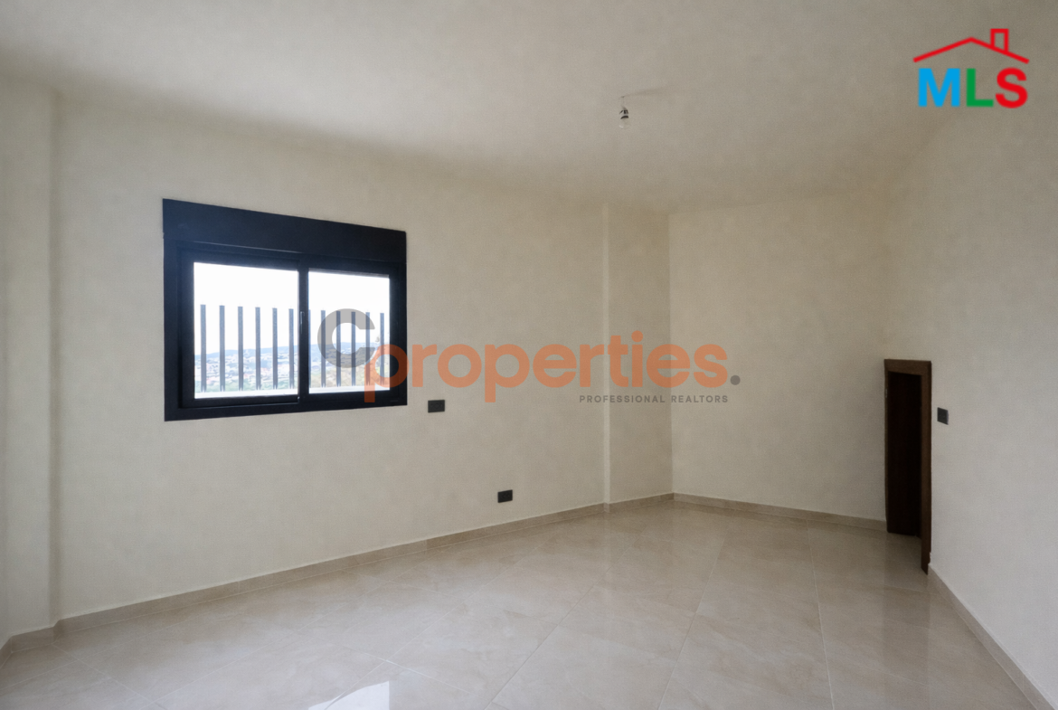 Apartment For Sale in Blat with Terrace – CPJTA10