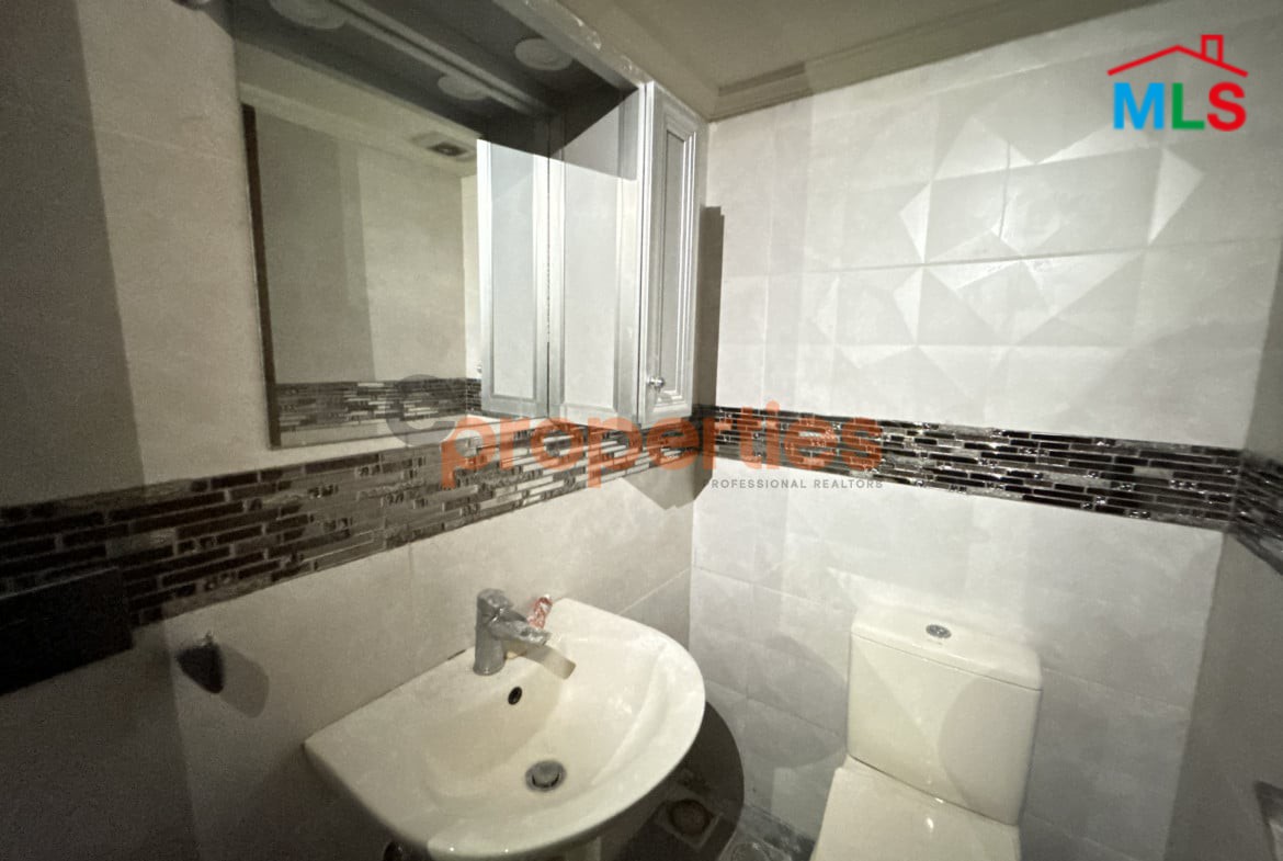 Apartment For Sale in Blat with Terrace – CPJTA10