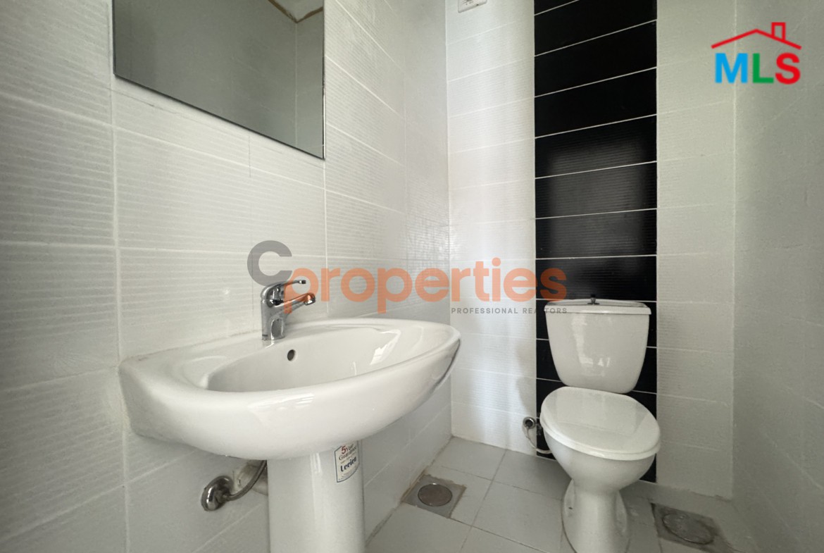 Apartment For Sale in Halat – CPES263