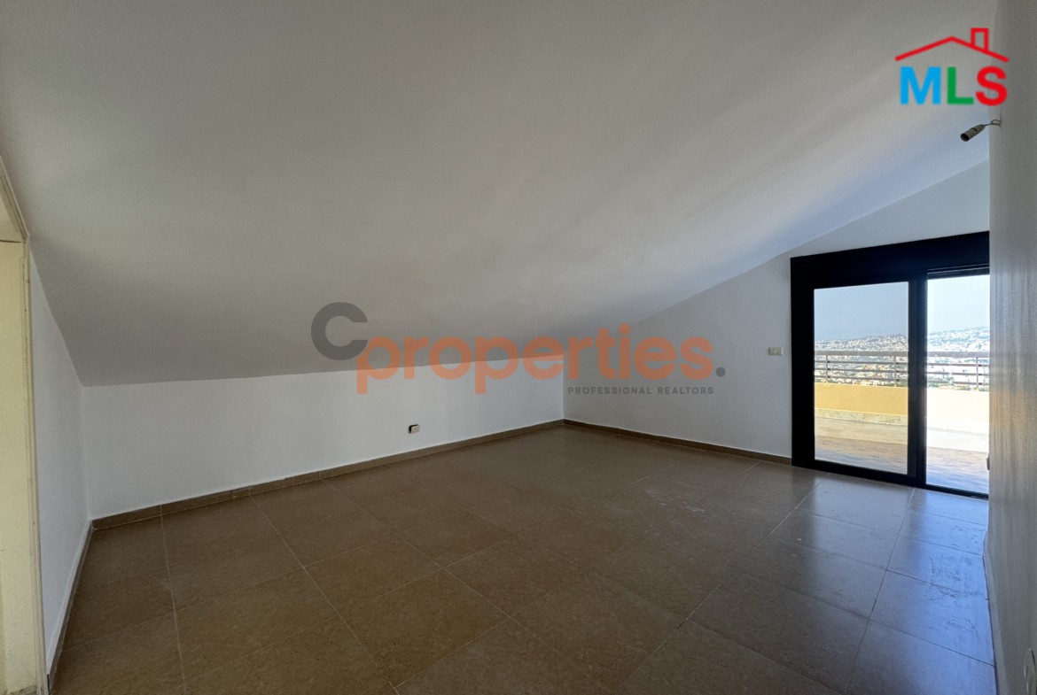 Apartment For Sale in Halat – CPES263