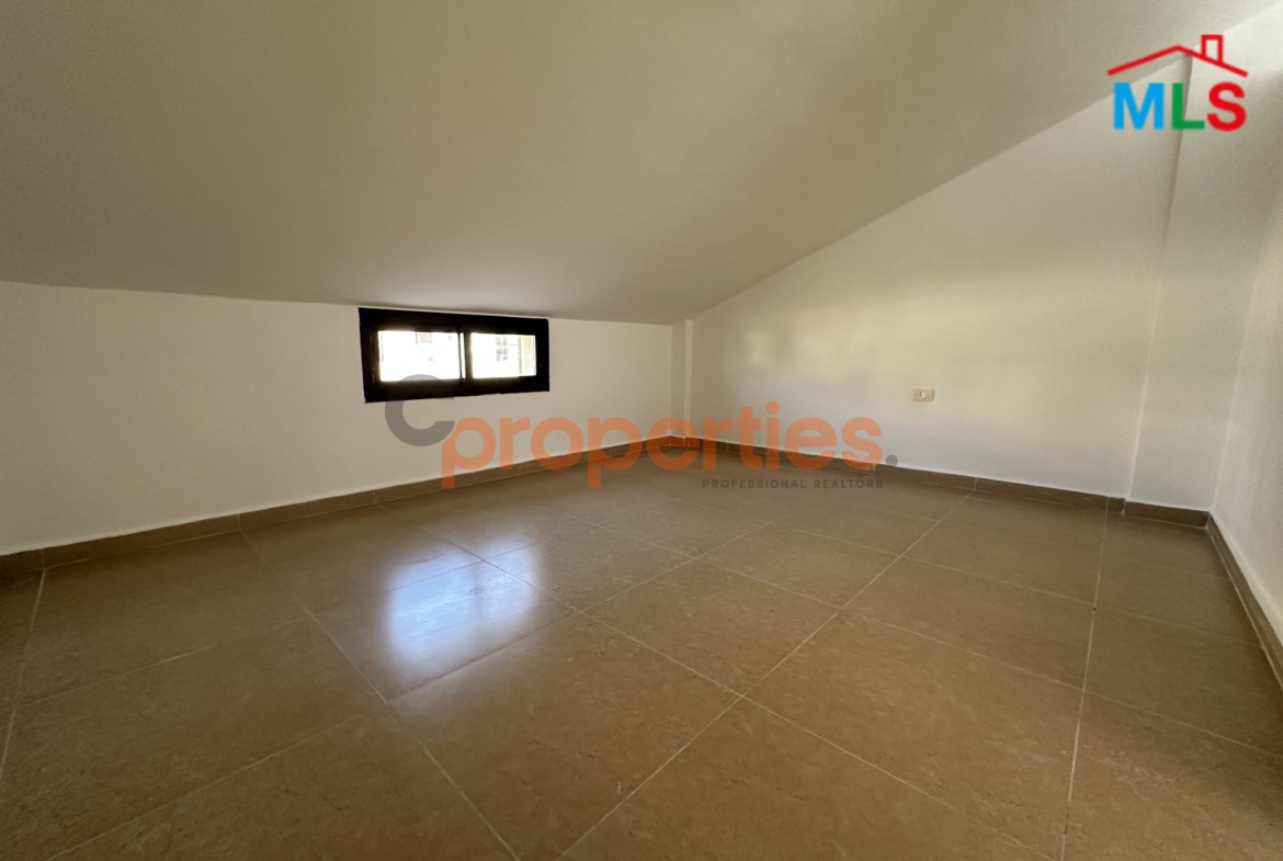 Apartment For Sale in Halat – CPES263