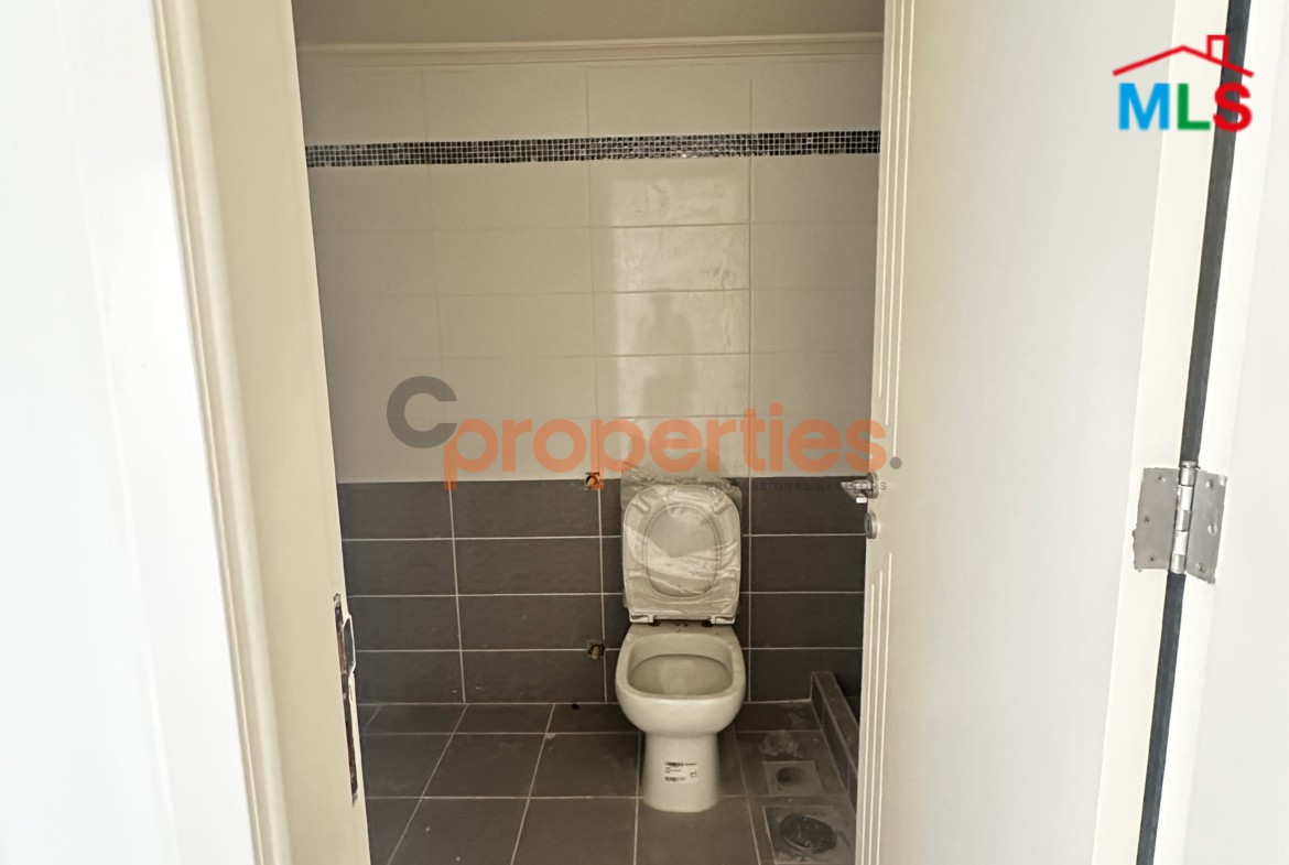 Apartment For Sale in Amchit – CPKCC69