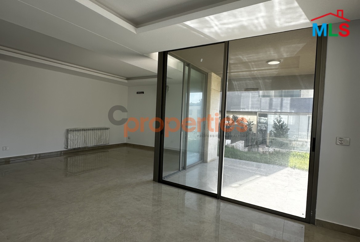 Apartment For Sale in Amchit – CPKCC61