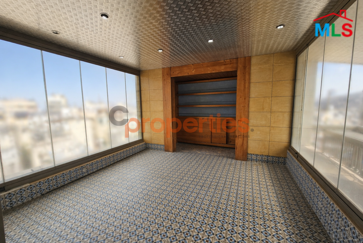 Apartment For Sale In Achrafieh – CPBMH08