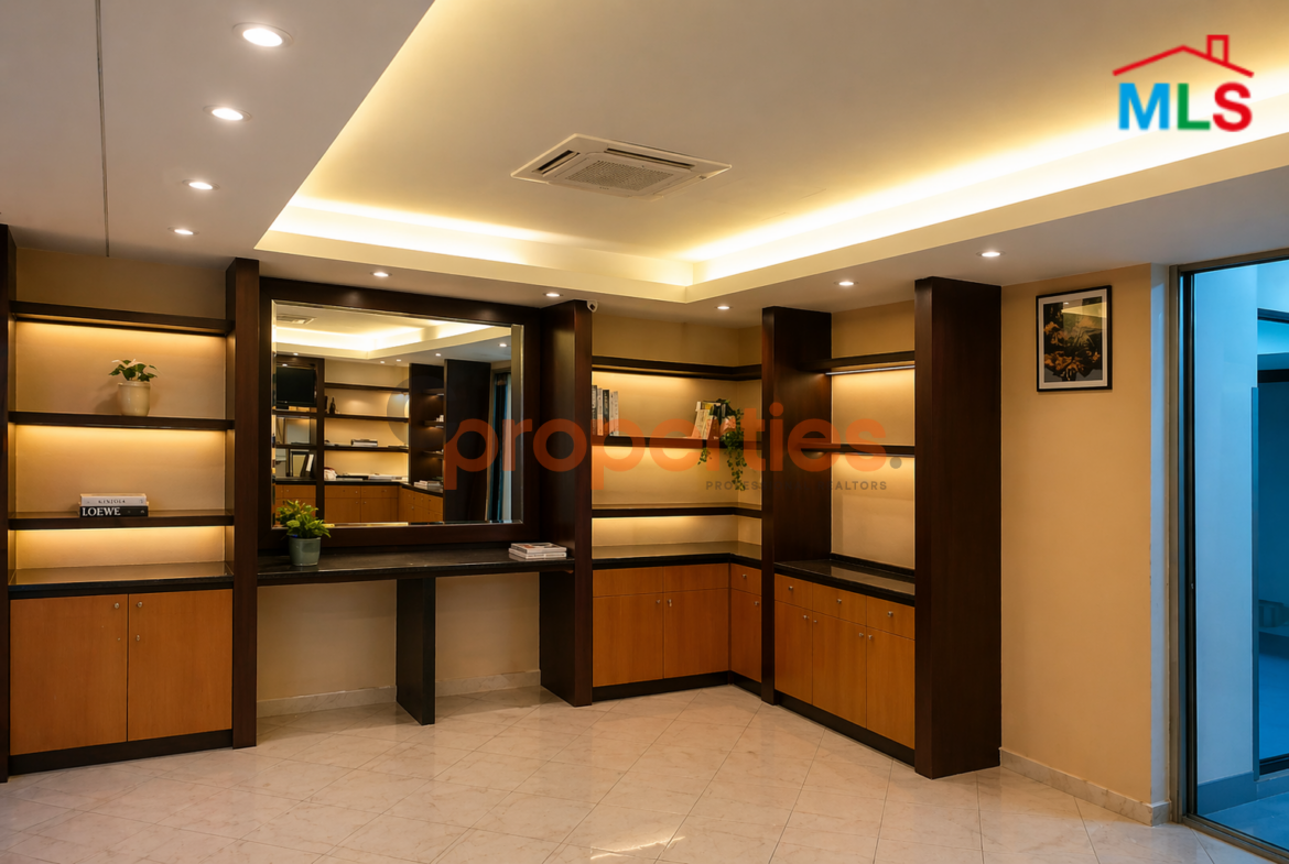 Shop For Sale In Achrafieh-CPBMH09