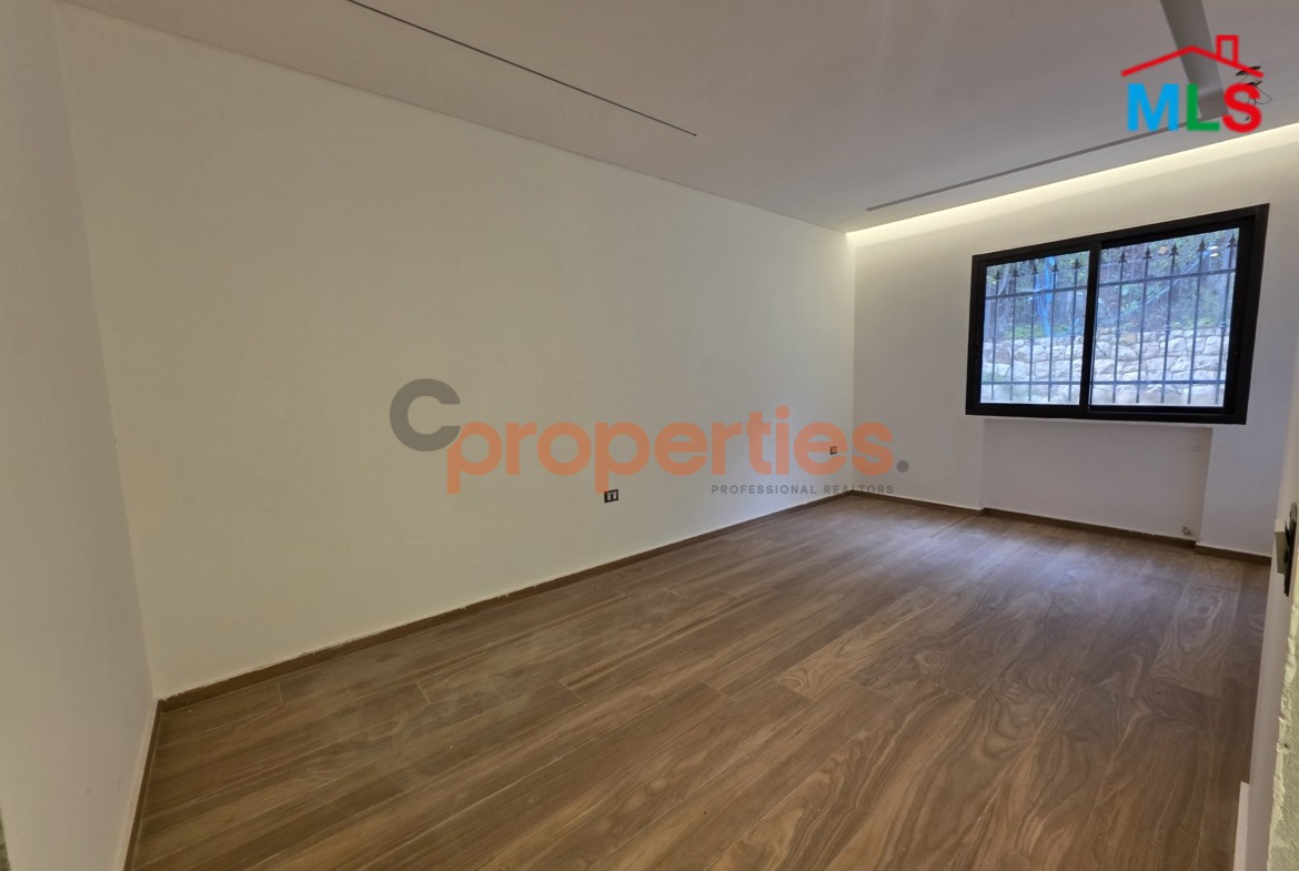 Duplex with Terrace & Garden For Sale in Baabdat – CPSK87