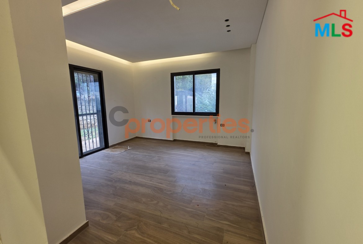 Duplex with Terrace & Garden For Sale in Baabdat – CPSK87