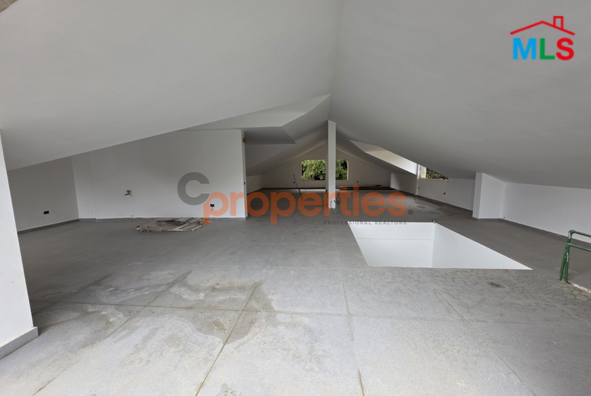 Duplex with Terrace & Garden For Sale in Baabdat – CPSK87