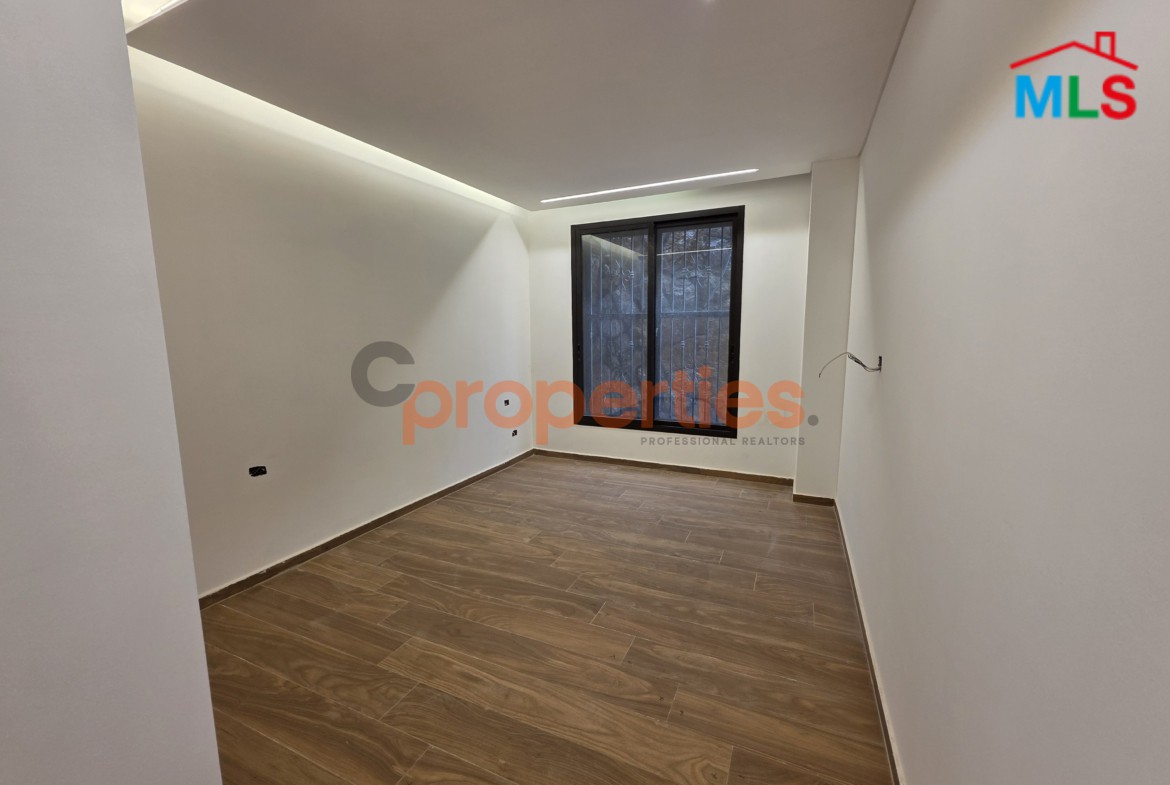 Apartment with Terrace For Sale in Baabdat – CPSK85