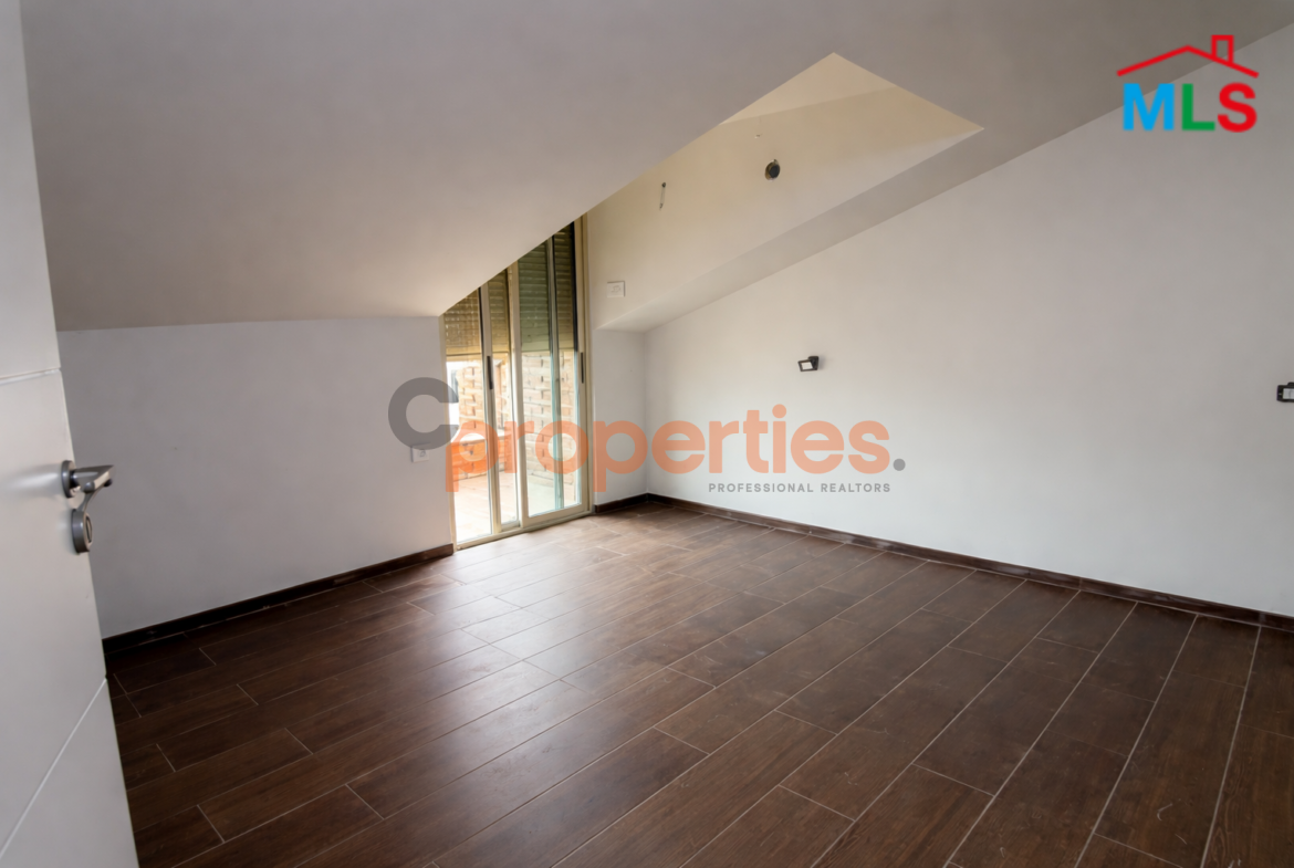 Luxurious Duplex For Sale In Mar Roukoz | CPCC140