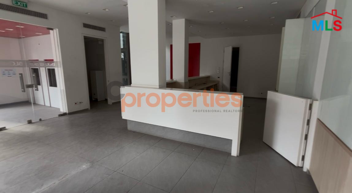 Shop For Sale In Achrafieh – CPBMH05
