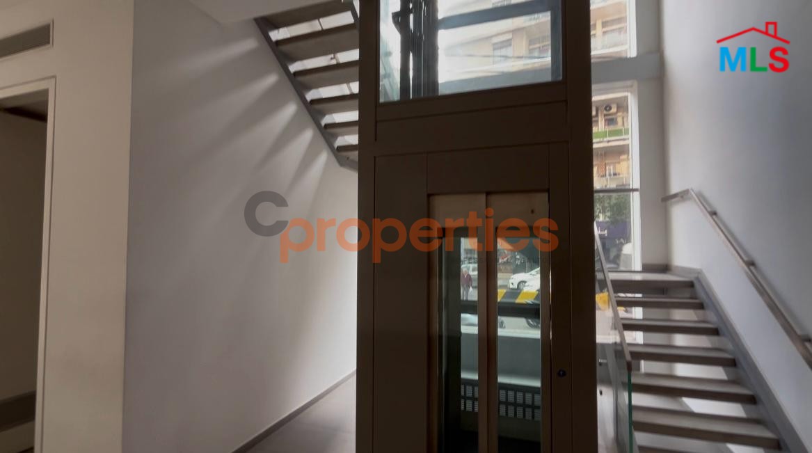 Shop For Sale In Achrafieh – CPBMH05