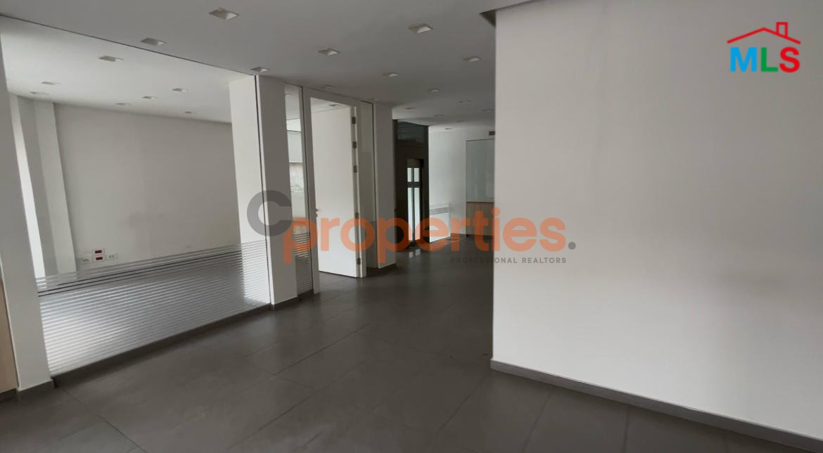 Shop For Sale In Achrafieh – CPBMH05
