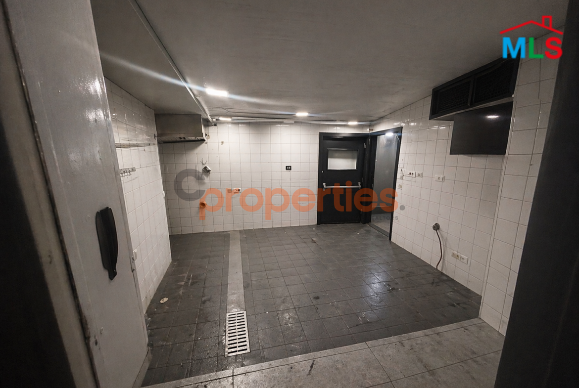Restaurant For Sale In Achrafieh – CPBMH04