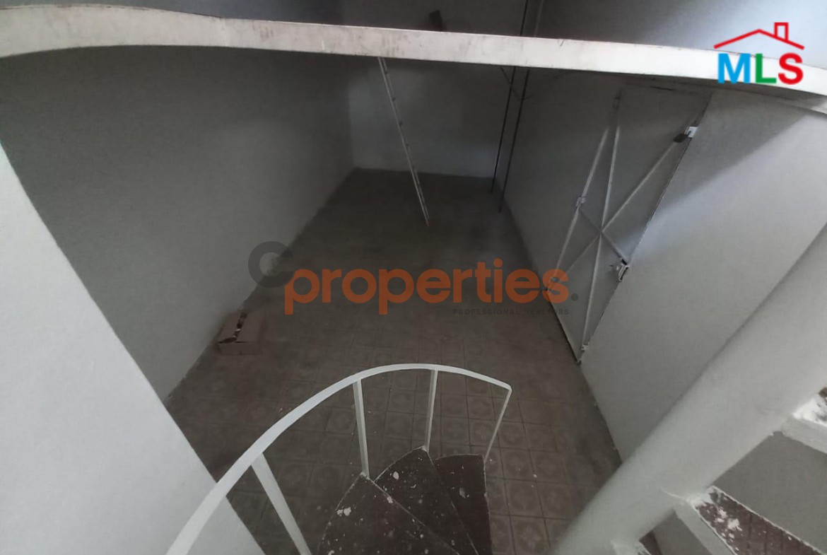Showroom for Rent in Cornet Chehwan – CPMF41