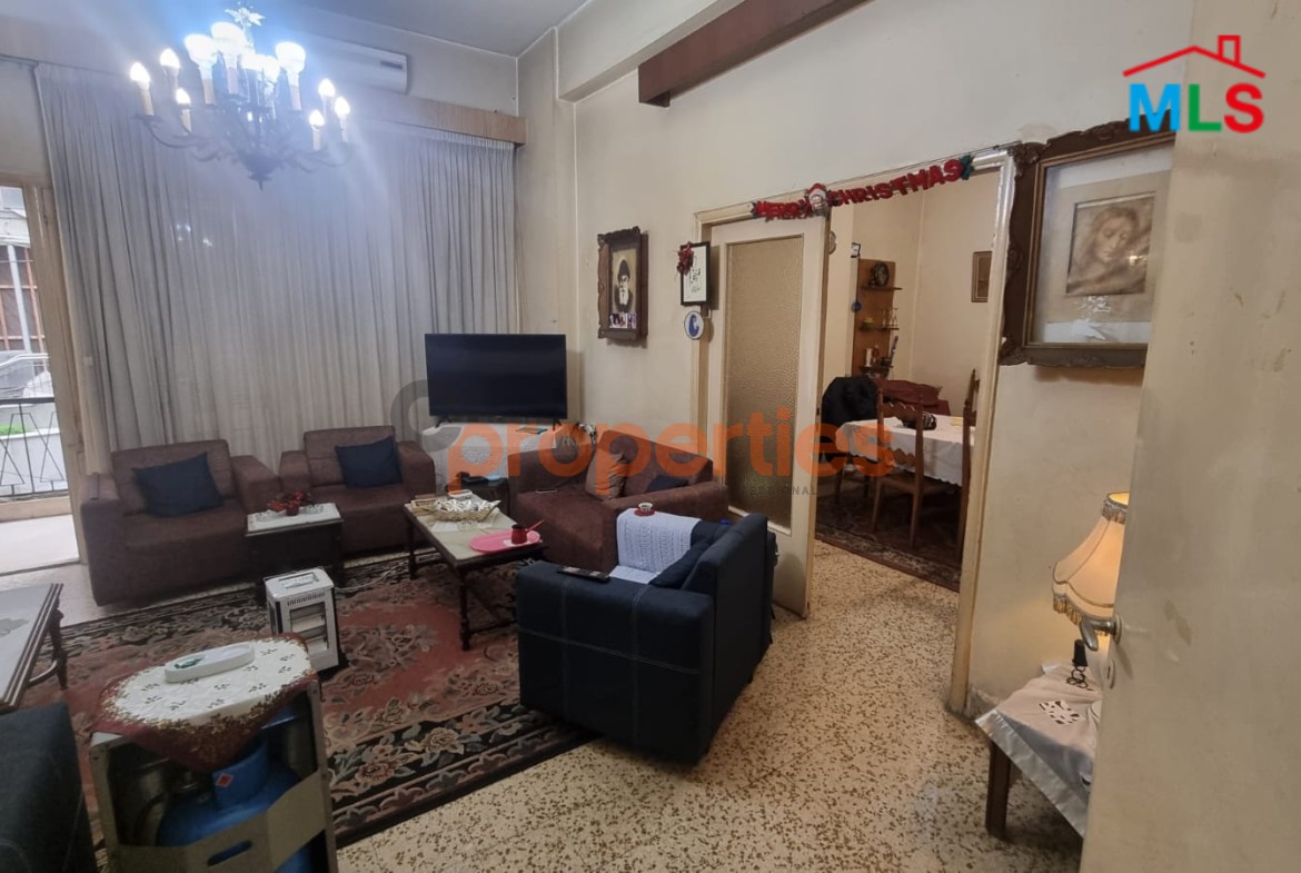 Apartment For Sale In Achrafieh – CPBMH03