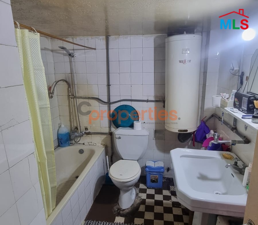 Apartment For Sale In Achrafieh – CPBMH03
