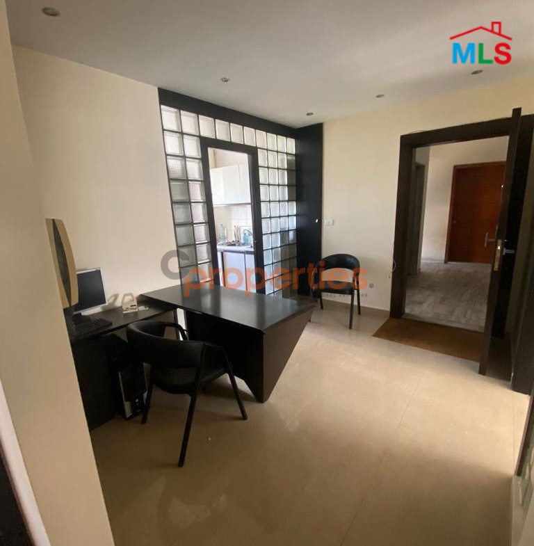 Luxurious Furnished Office For Sale – CPJA65