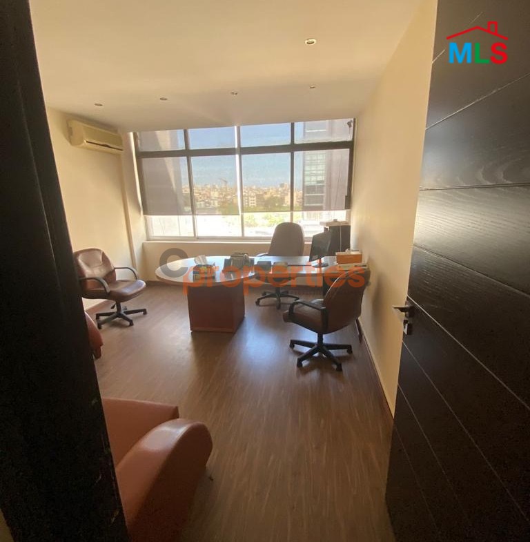 Luxurious Furnished Office For Sale – CPJA65