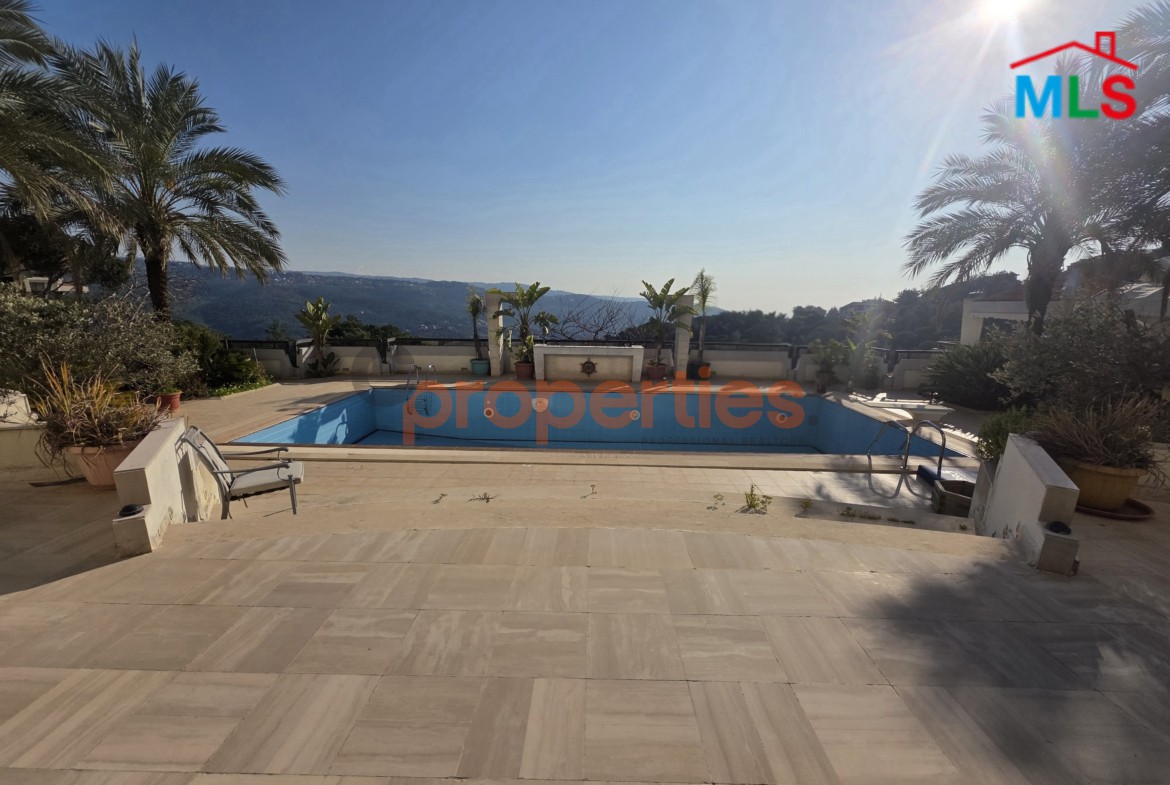 Apartment with Terrace in Baabdat for Sale شقة مع تراس للبيع في بعبدات CPSK22