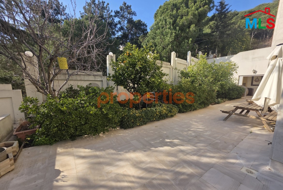 Apartment with Terrace in Baabdat for Sale شقة مع تراس للبيع في بعبدات CPSK22