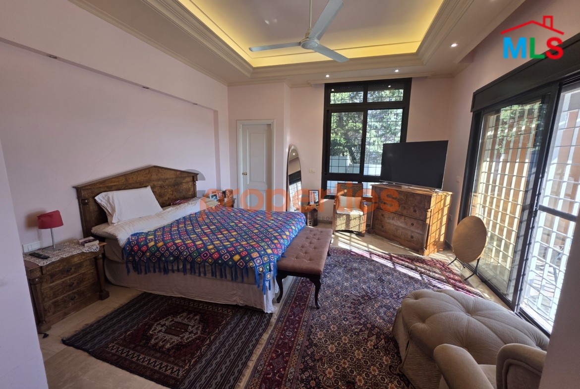 Apartment with Terrace in Baabdat for Sale شقة مع تراس للبيع في بعبدات CPSK22