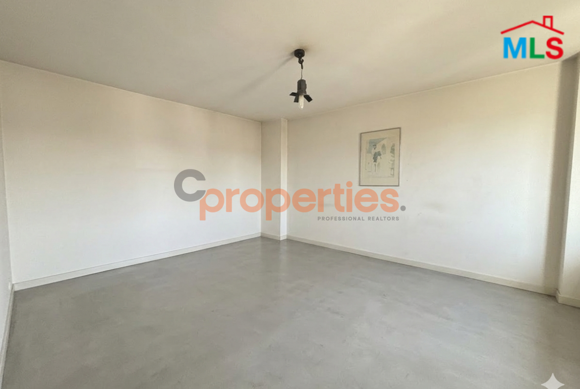 Office For Sale in Jbeil – CPJRK340