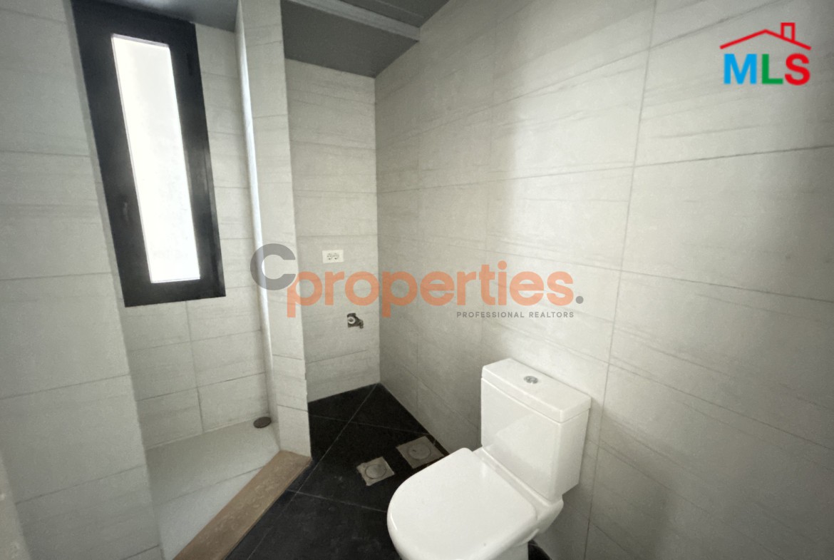Apartment for Sale in Blat with terrace – CPJTA05