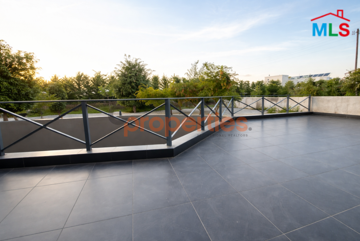 Apartment for Sale in Blat with Terrace – CPJTA08