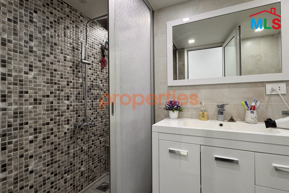 Apartment For Sale In Awkar – CPTA75