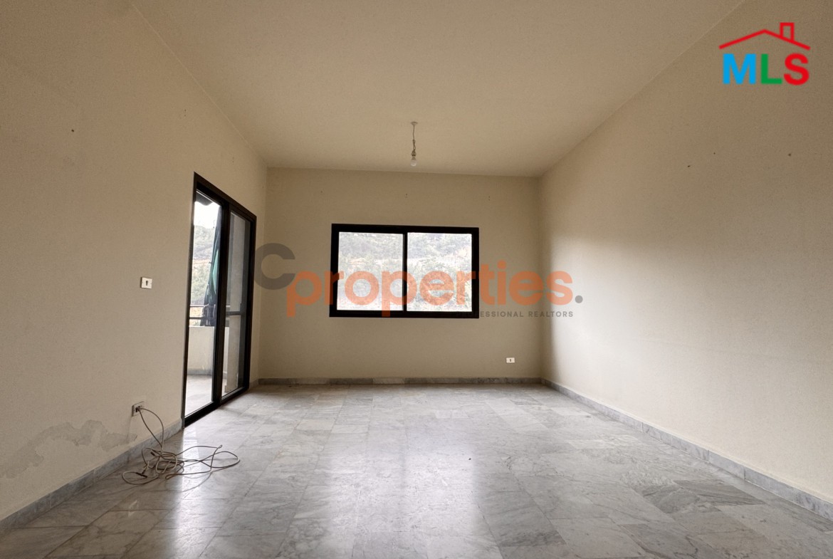 Apartment For Sale In Awkar – CPTA74