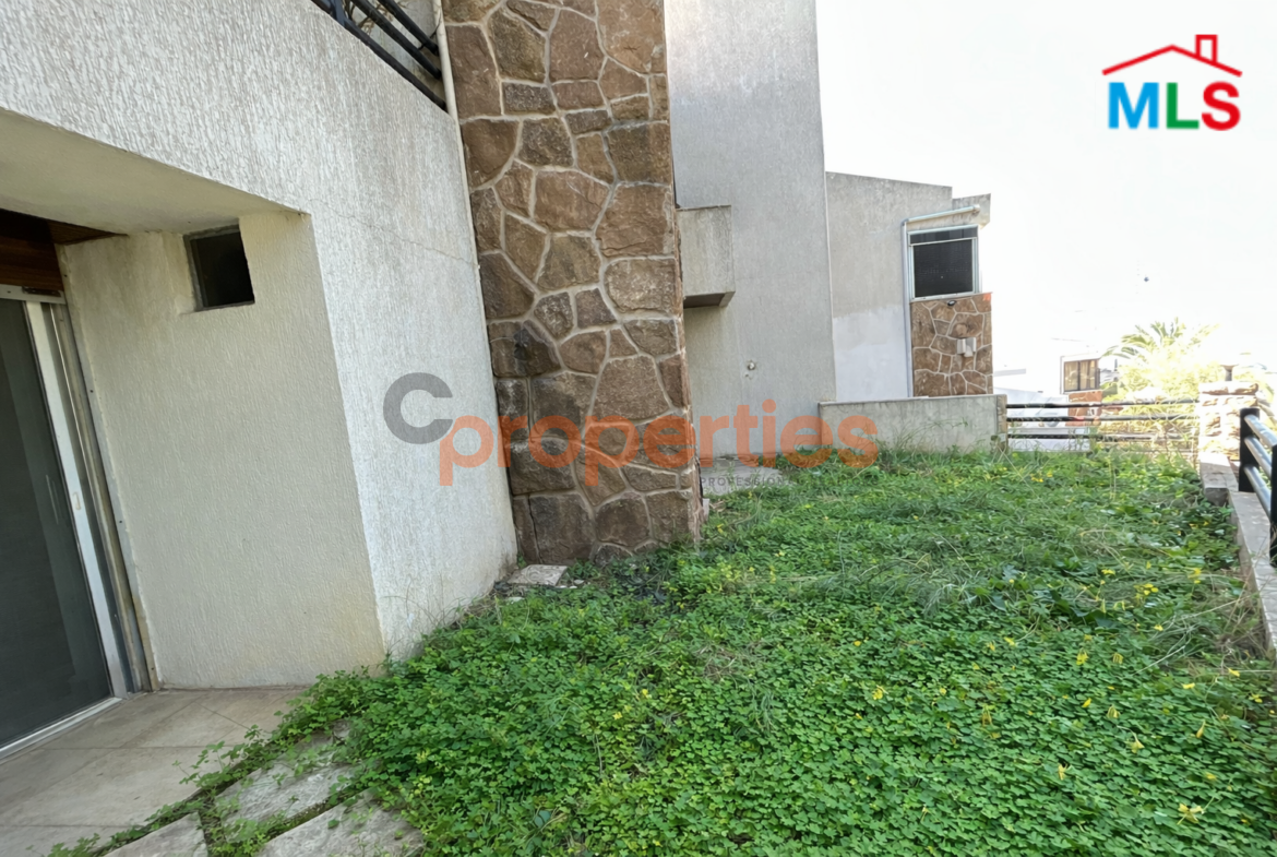 Apartment for Sale in Blat with garden – CPJTA04