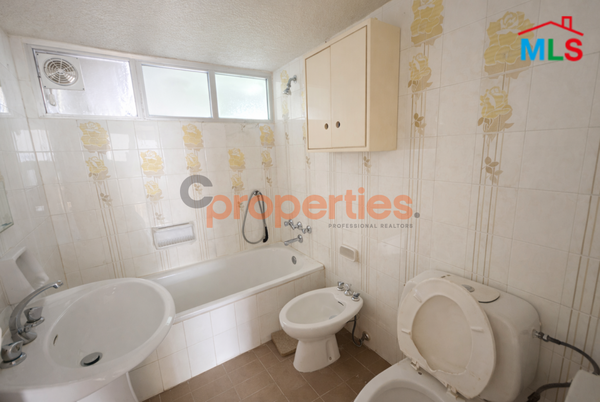 Apartment for Sale in Blat with garden – CPJTA04