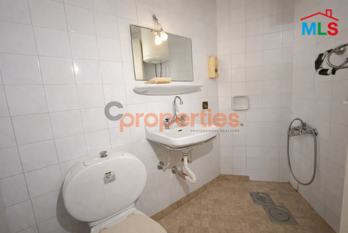 Apartment for Sale in Blat with garden – CPJTA04