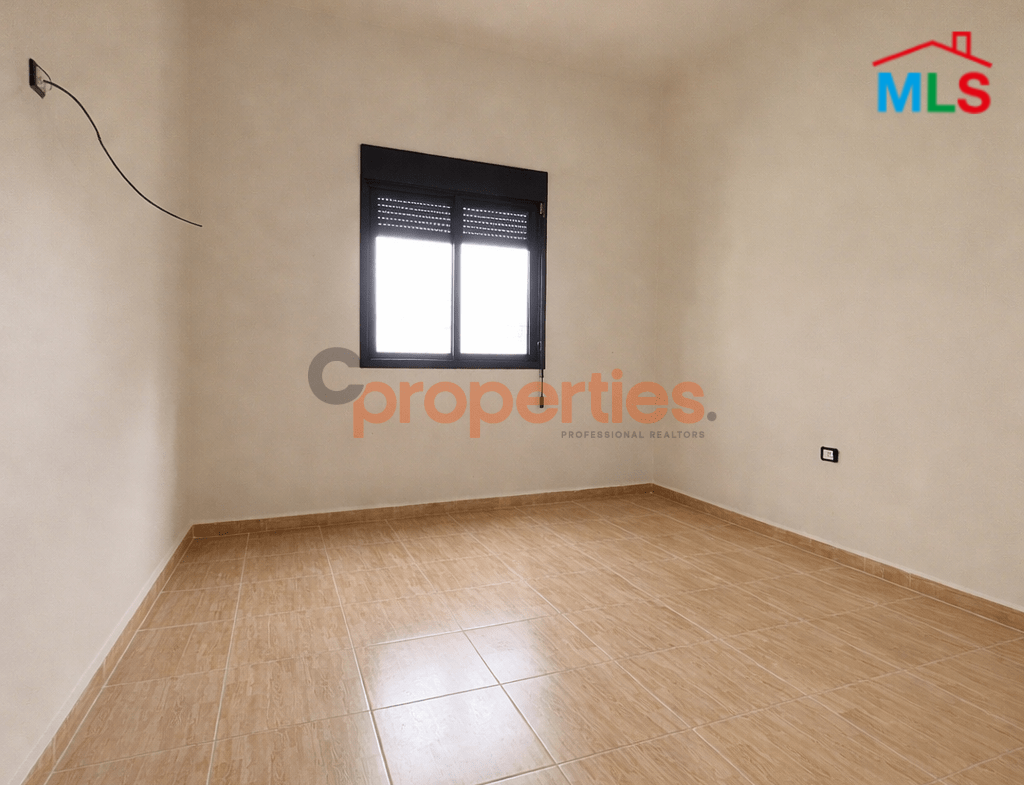 Apartment for Sale in Mastita with Terrace – CPJTA01
