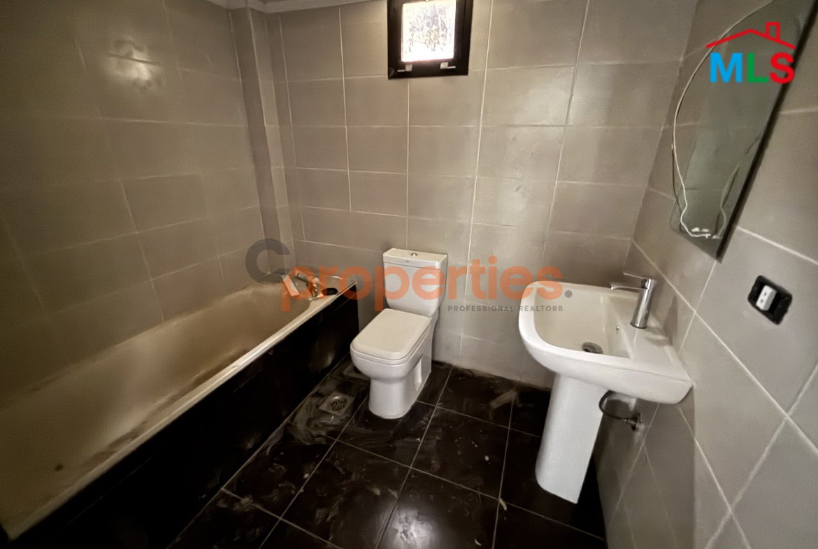 Apartment for Sale in Mastita with Terrace – CPJTA01