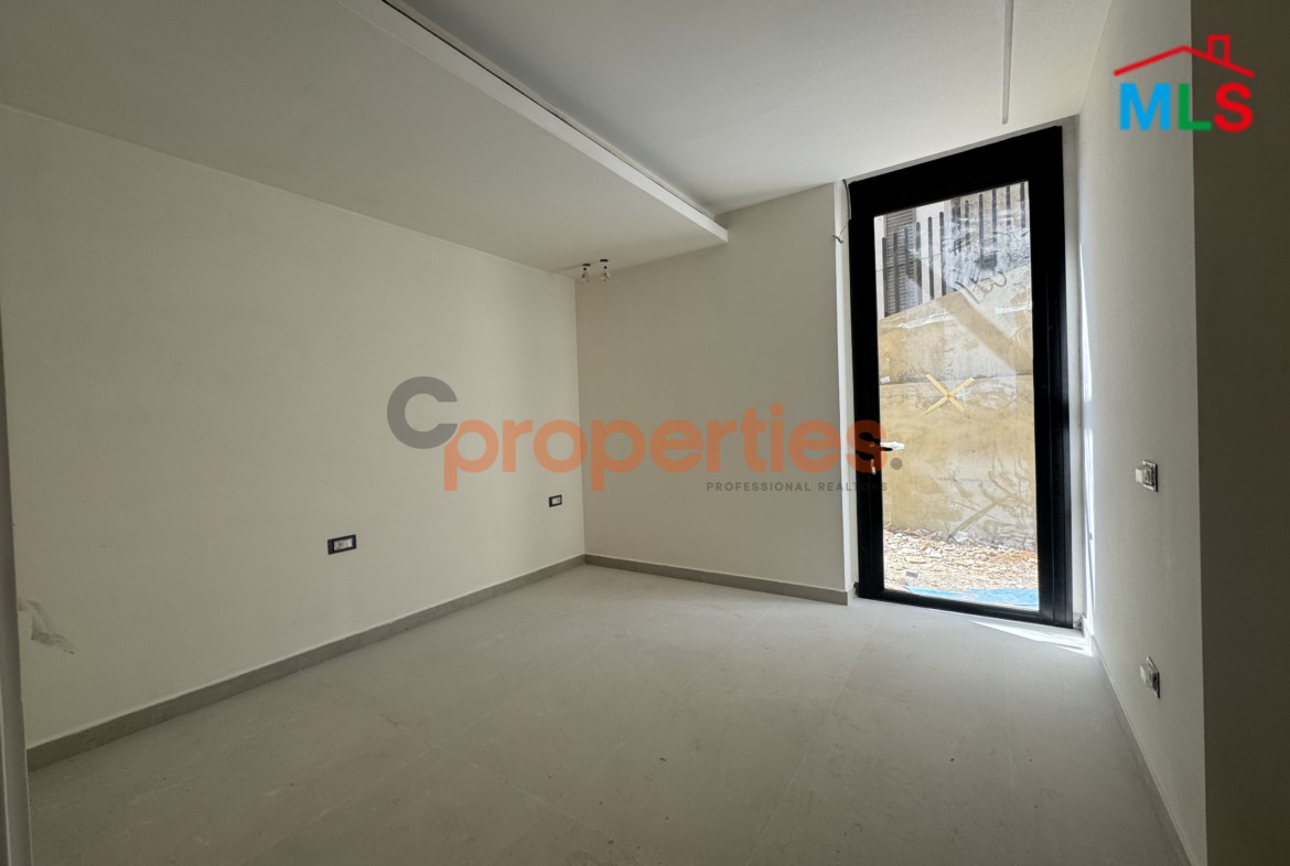 High-End Apartment with Terrace for Sale in Monteverde – CPGA139