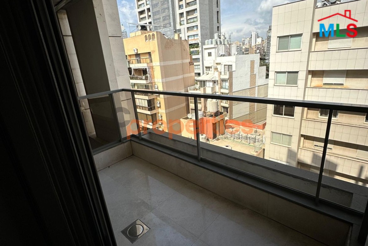 Apartment For Sale In Achrafieh – CPBWW108