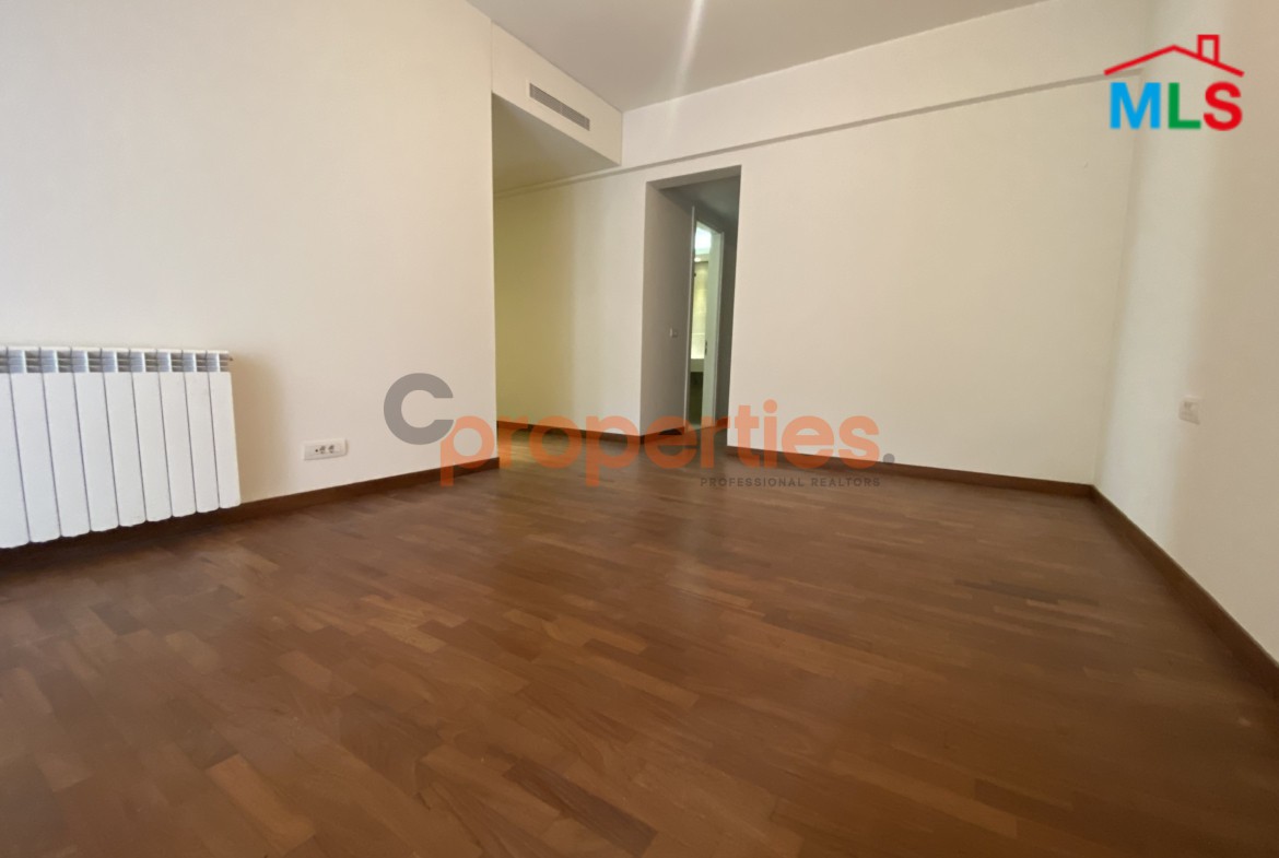 Garden Apartment in Yarze for Sale – CPFY193