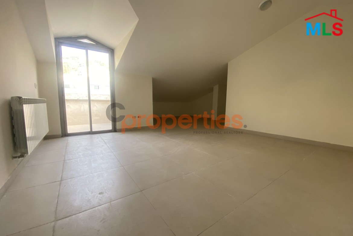 Spacious 500 SQM Duplex in Yarze for sale – CPFY194
