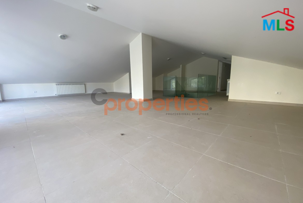 Spacious 500 SQM Duplex in Yarze for sale – CPFY194