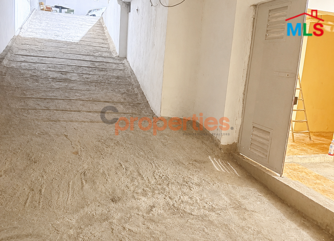 Warehouse For Sale In Achrafieh – CPBWW107