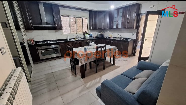 Furnished Apartment For Sale in Hadath – شقة مفروشة للبيع في الحدث CPDD65
